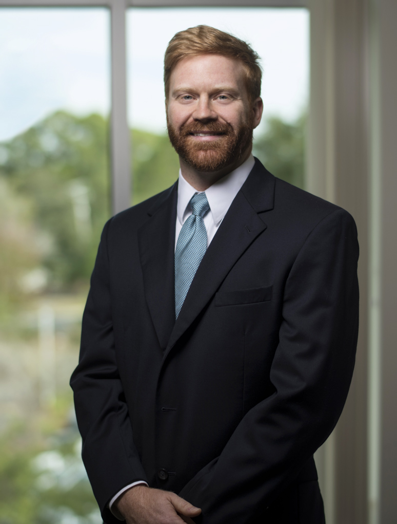 Ross concentrates on tax planning and compliance for business and individuals in the Fort Walton Beach office.